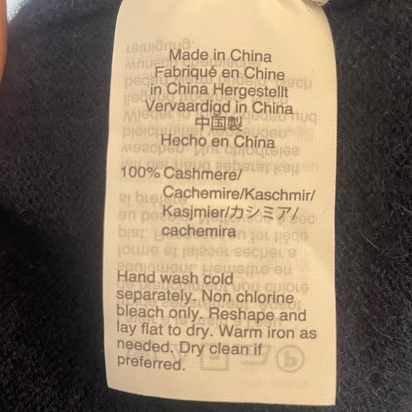 J Crew Everyday Cashmere Crewneck Sweater with Intarsia-Knit Stars - Picture 13 of 14